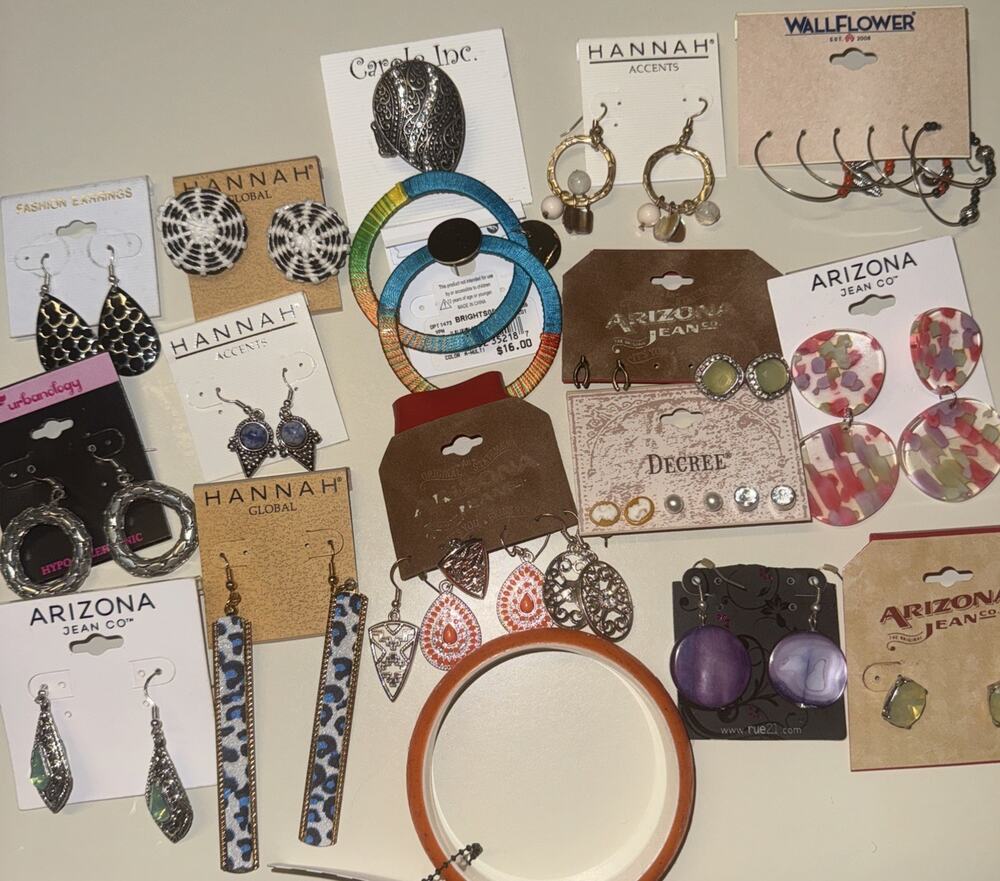 Wholesale Jewelry Lot 17 Pairs Quality Earrings Arizona Hannah Rue21 NWT